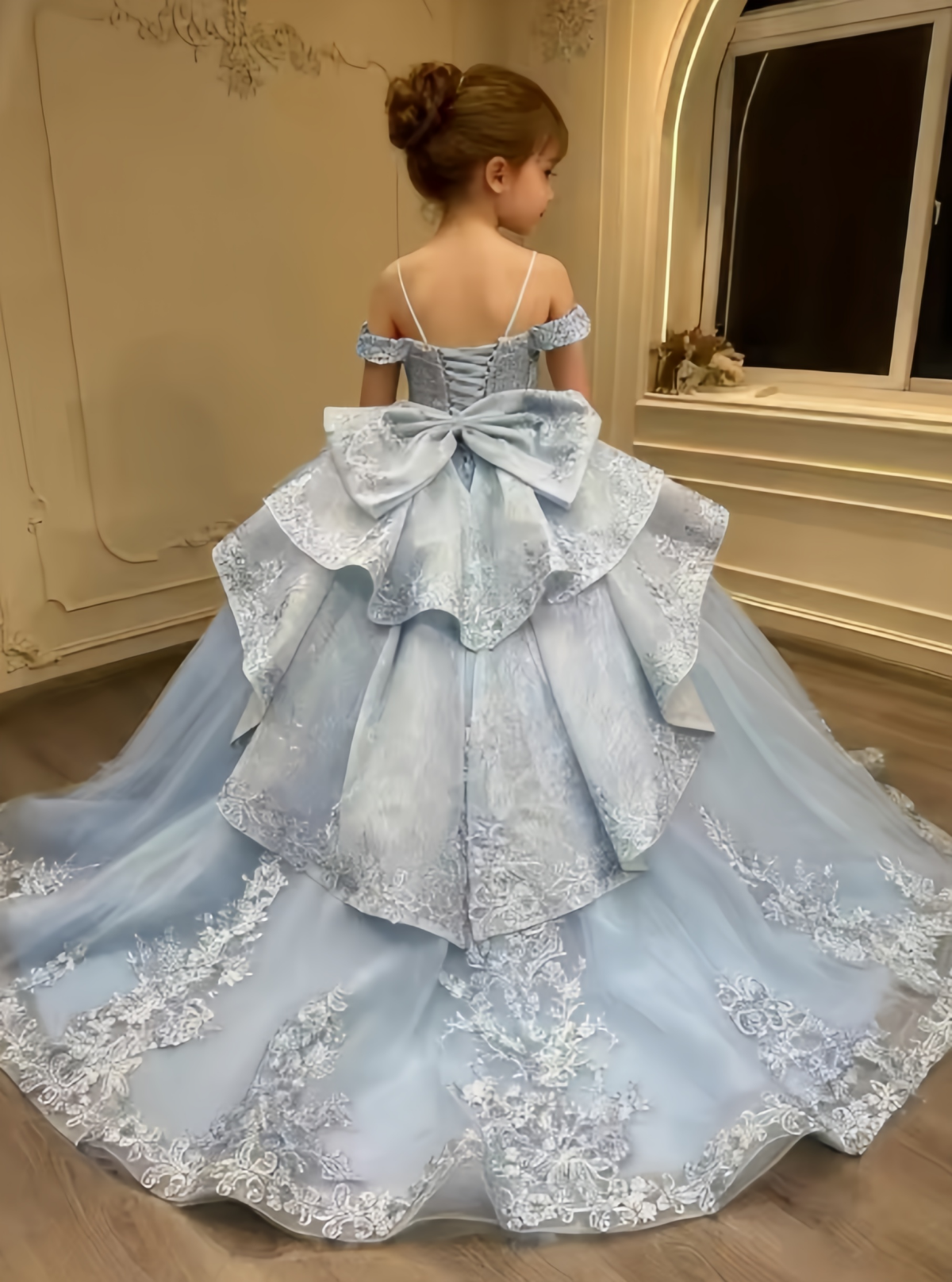 ビーズフリルレースアップリケボウオフショルダーフラワーガールドレス女の子ページェントドレス女の子ボールガウン誕生日カスタマイズ