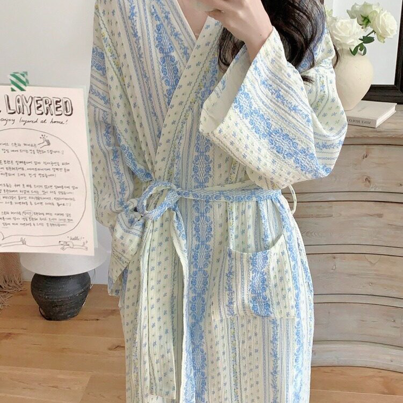 甘くて爽やかでレトロなストライプの花柄ナイトガウンと女性用パジャマ：春秋用の長袖バスローブ、ルームウェア