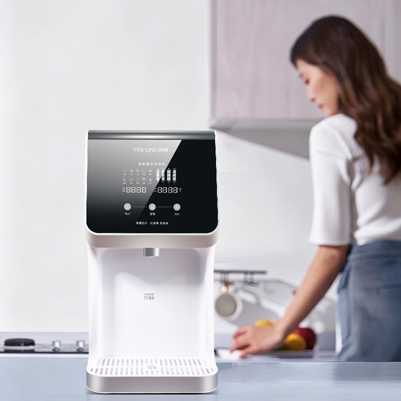 インテリジェント安全カウンタートップウォーターディスペンサーホットコールド逆浸透直接飲料機電気タンクレスプラスチック屋外