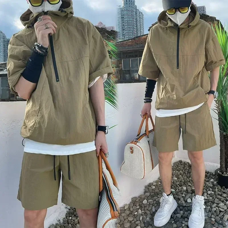 夏のカーゴスタイルセットメンズカジュアルフード付き固体半袖 Tシャツショーツルーズファッション高品質ハンサムトレーナースーツ