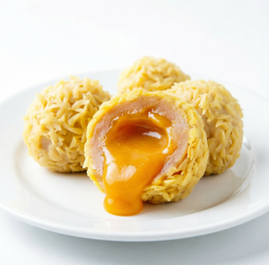 大人気のサクサク食感、黄金色に揚げた冷凍スナック「クリームココナッツミルクと塩味卵黄の溶岩ボール」は、ホームパーティーや前菜に最適です。