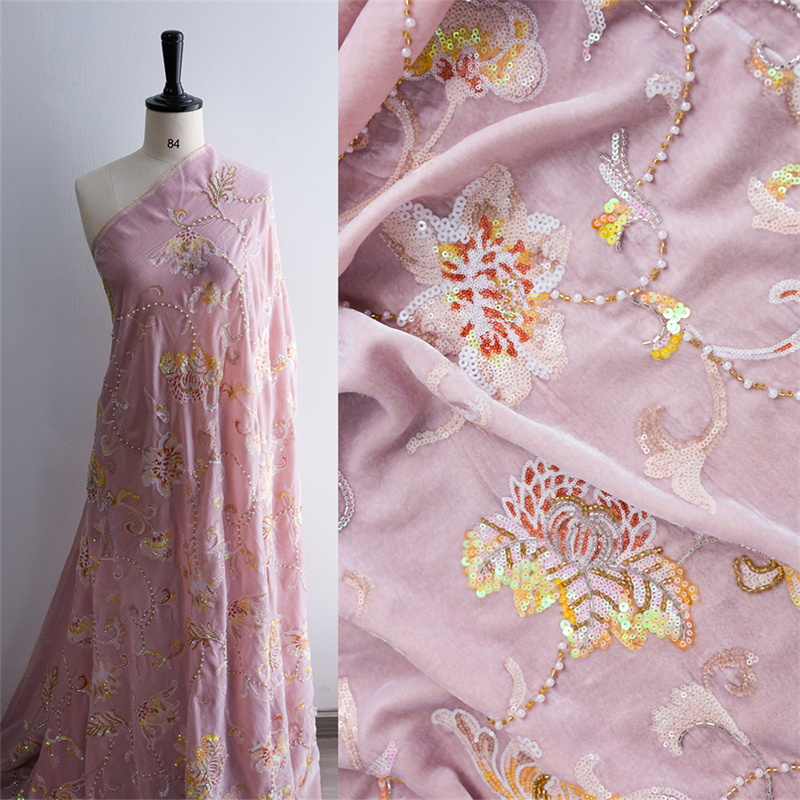 ピンクのシルクベルベット、重厚なネイルビーズ刺繍、花柄、秋冬用ベストジャケット、高級シルク生地（メートル単位販売）