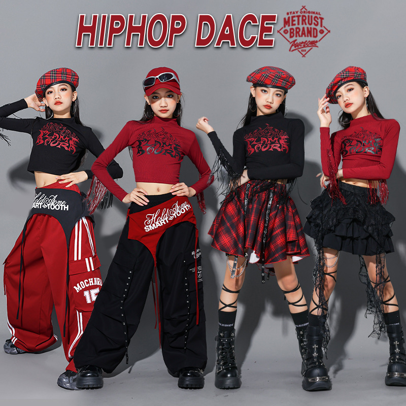 ジャズダンス服ガールズ Kpop ステージ衣装レッドクロップトップ黒ショーツ子供パフォーマンススーツヒップホップストリートダンス衣装