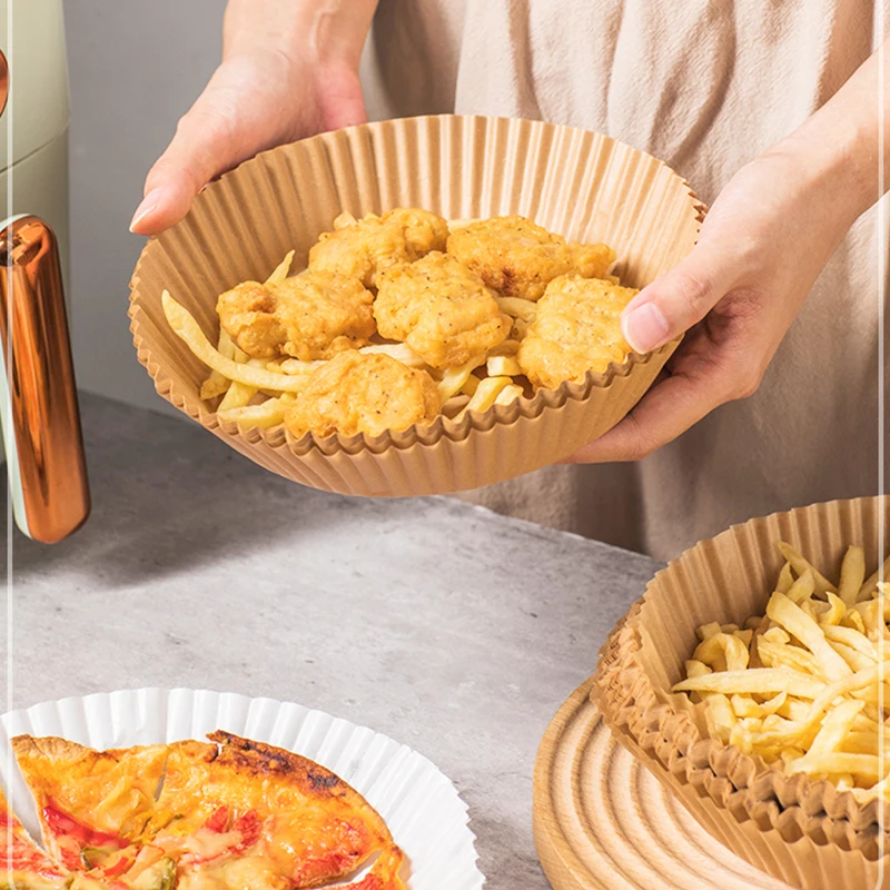 100/200 個エアフライヤーライナー 16/20 センチメートル - 食品グレードクッキングペーパー、耐油/防水ノンスティックバスケットカバー、フライヤーを清潔に保ちます