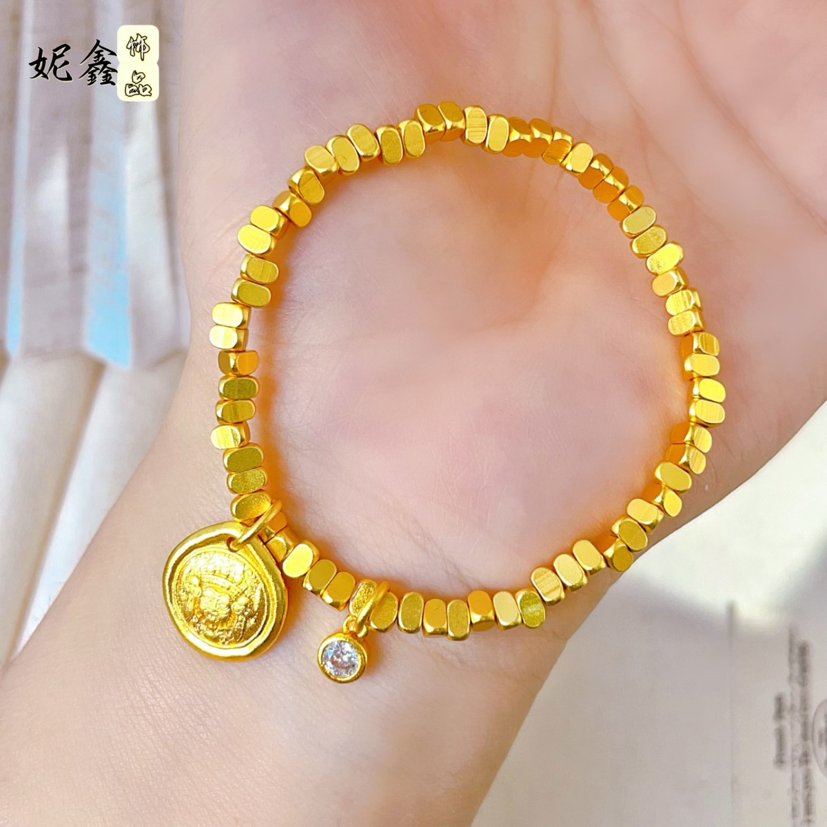 幸運の神の欠片 ブレスレット レディース 24K ゴールド AU999 - 純金の細断された幸運の神、手首に祝福、宴会のハイライト