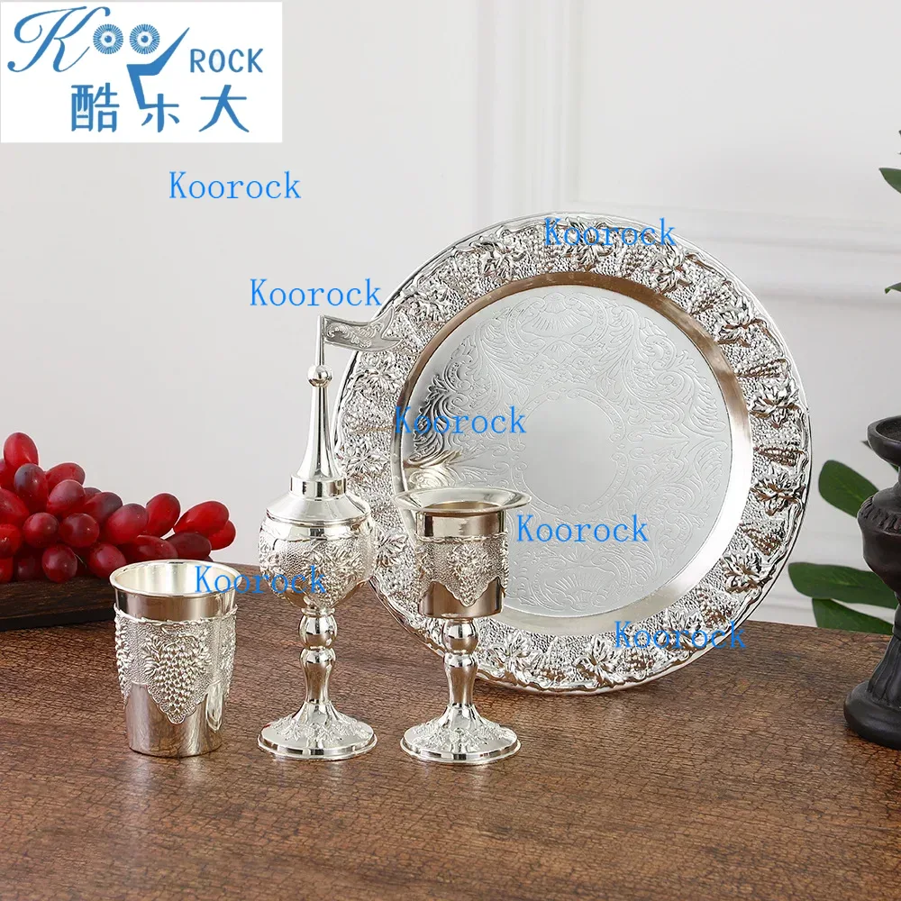 Kiddush ハイフットカップとトレイ、ハヴダラ キャンドルホルダー、ベサミム スパイスボックス ハヴダラ 4 個セット、安息日の終わりに最適