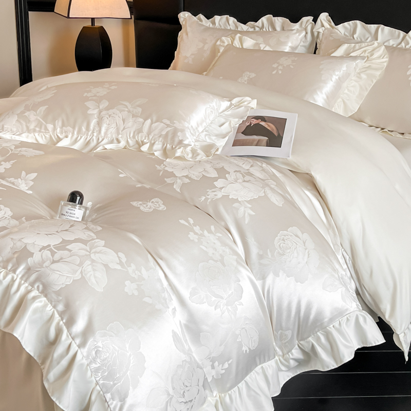 Luxury Satin Jacquard 4PCS Bedding Set Silky Soft to Touch Duvet cover Bedsheet Pillowcases Quality Wrinkle Resistant