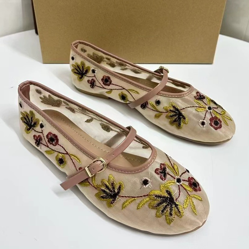 **ファッショナブルな売れ筋セクシーな平底ローファー女性春秋の新しいラウンドトゥ快適なメッシュ通気性カジュアルシューズ