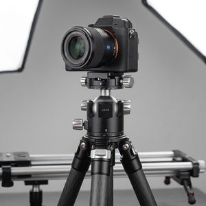 Kinfutoのベストセラー、プロ仕様のアルミ製ミニ三脚（ボールヘッド付き）、デュアルパノラマ撮影対応、低重心カメラアクセサリー、モデルLG44、耐荷重20kg。