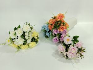 手作りのシルク製クチナシの花束を卸売り。長持ちする生花で、春節、クリスマス、卒業式などに最適。迅速な発送。