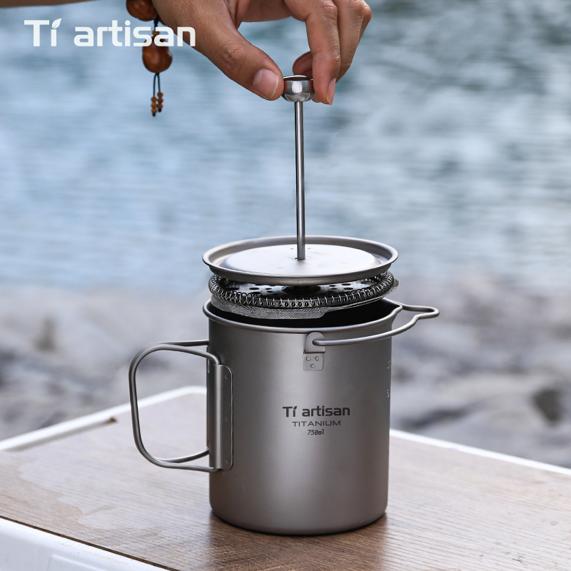 Tiartisan チタン折りたたみハンドルフレンチプレス吊りポットコーヒーメーカー蓋付き屋外キャンプ調理器具ウォーターカップマグ