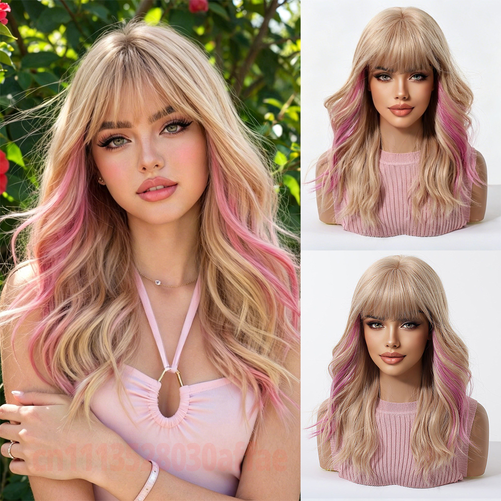 ゴールデンピーチパウダーかつらミディアムレングスナチュラルウェーブヘアウィッグ女性のための前髪付き女性パーティー日常コスプレ耐熱