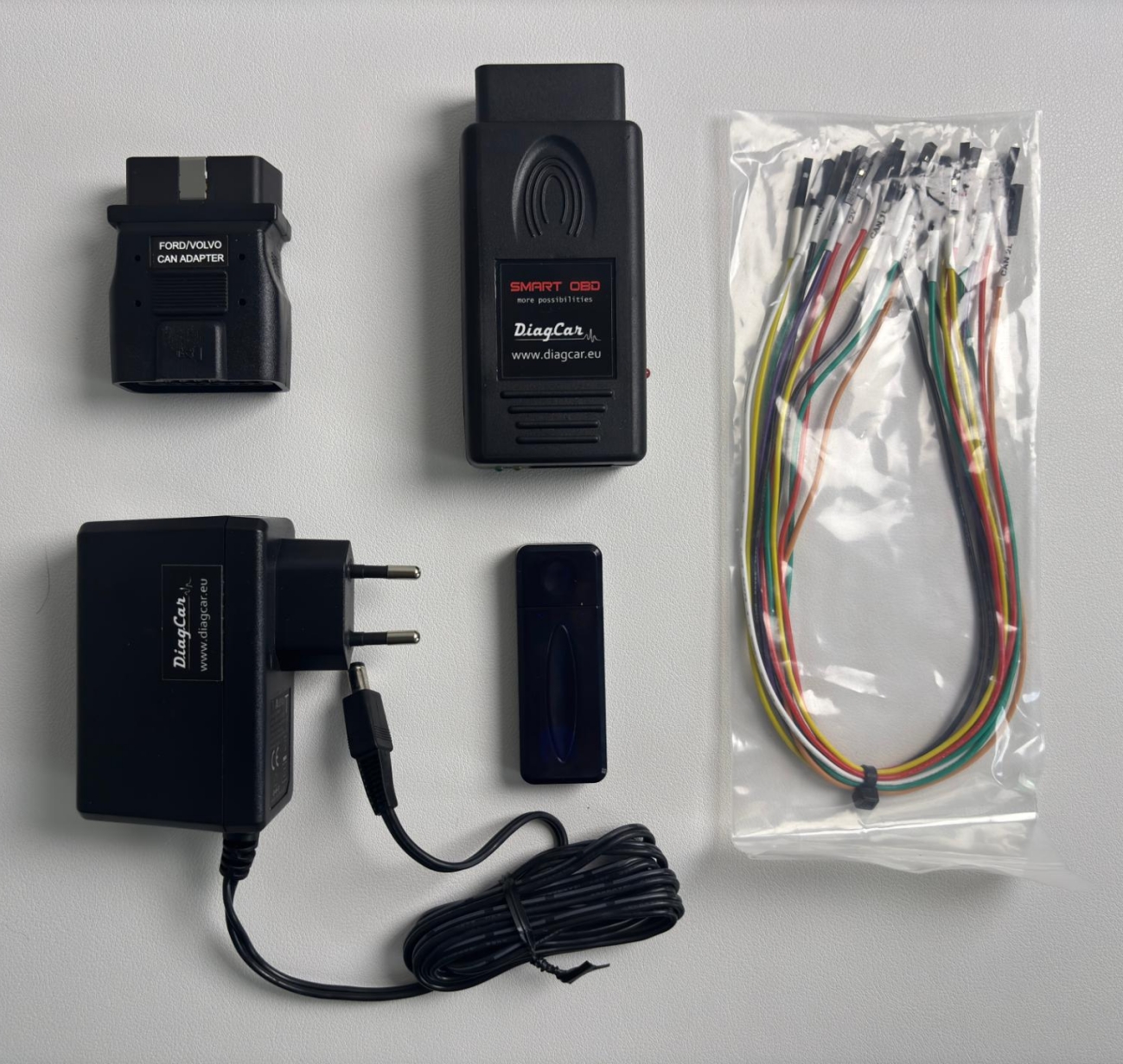 オリジナル Diagcar AST スマート OBD ハードウェアエアバッグサービスツール修理ラッシュデータツール CAN によるアクティベーションは含まれません