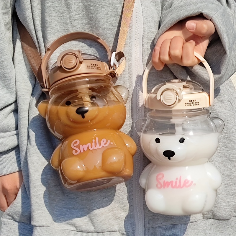1pc Cute Bear Handheld Water Cup, Large Capacity Plastic Water Bottle with Straw, for Milk, Tea, Daily Use,Gifts