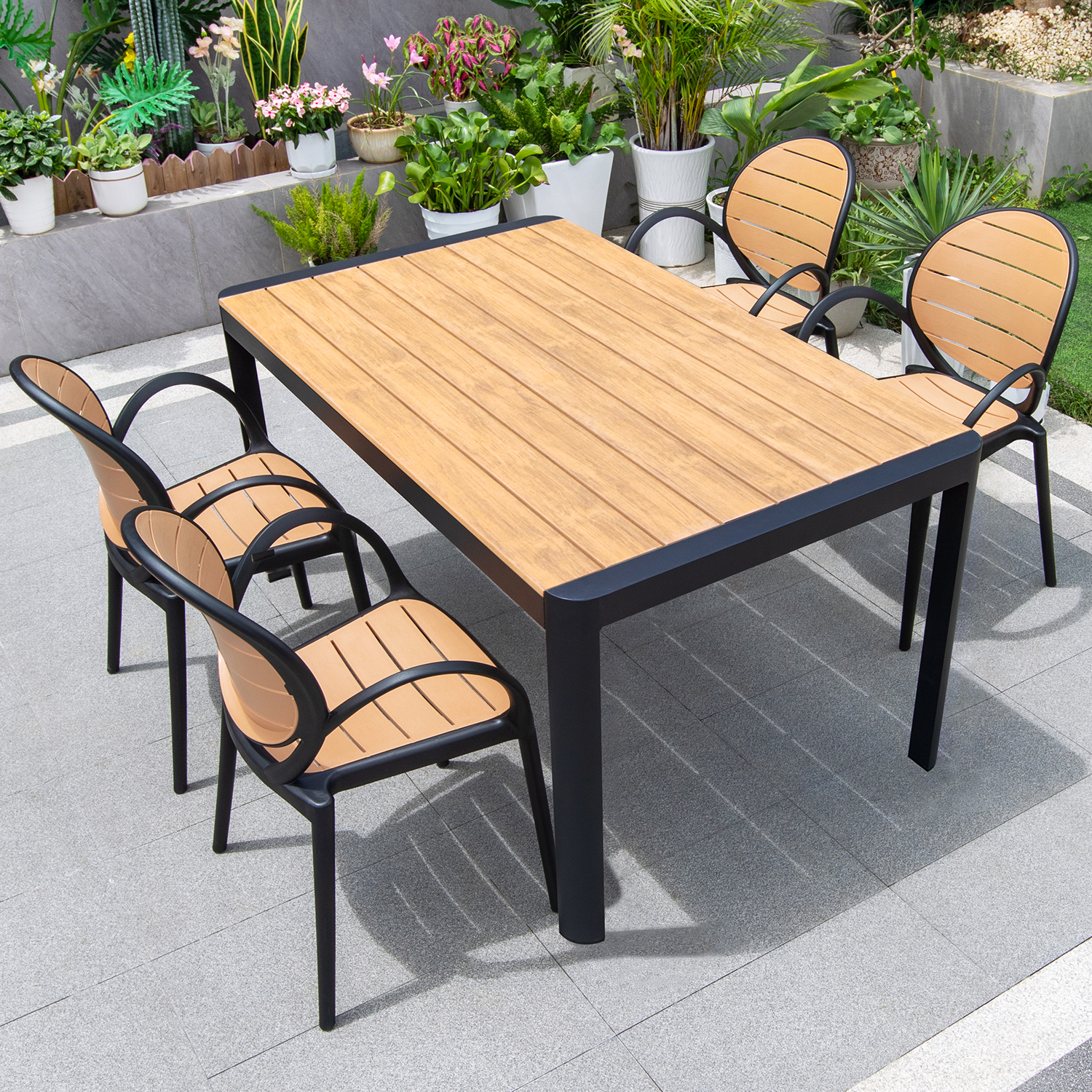 プラスチック木材金属フレーム円形正方形長方形屋外用家具セット防水パティオテーブルとダイニング用椅子 4 脚