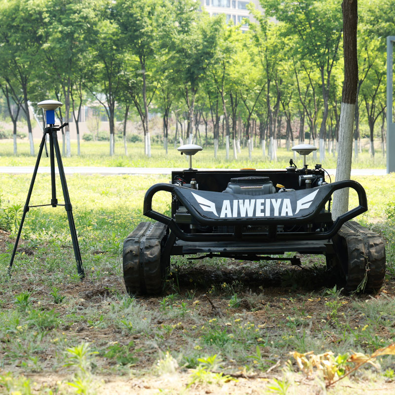 カスタマイズされたハイパワー RC 芝刈り機多機能トリマー除草機農業林業用リモコンガーデンケア機器