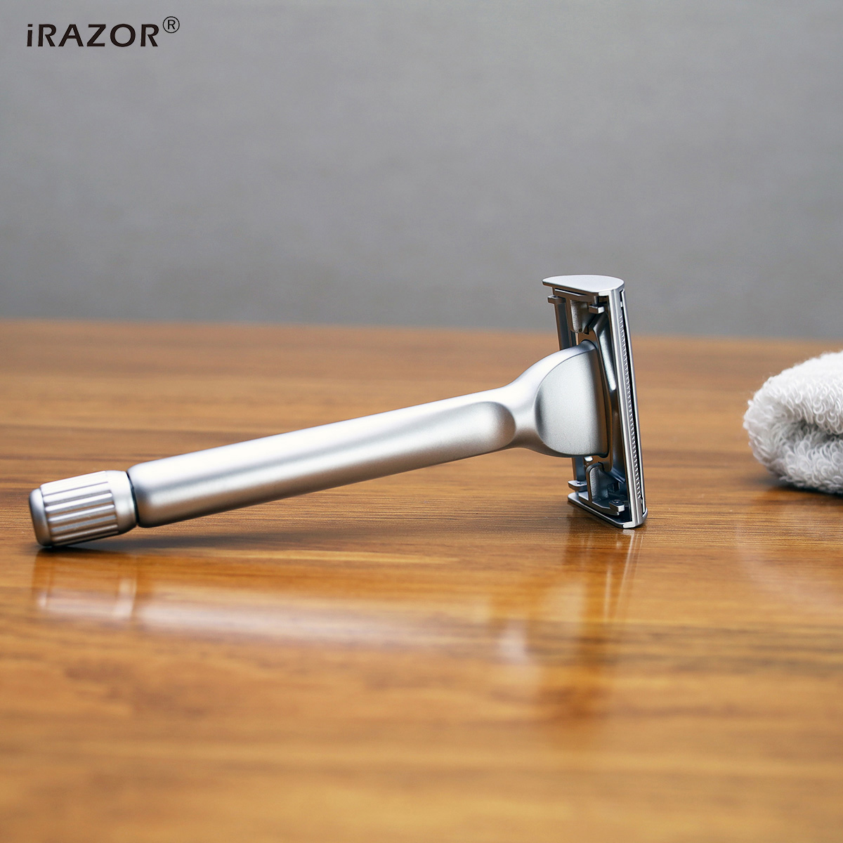 iRAZOR 新しいヘビーバタフライデザインダブルエッジ安全かみそり 10 個オリジナル刃リフィル男性用再利用可能なグルーミングギフトセット
