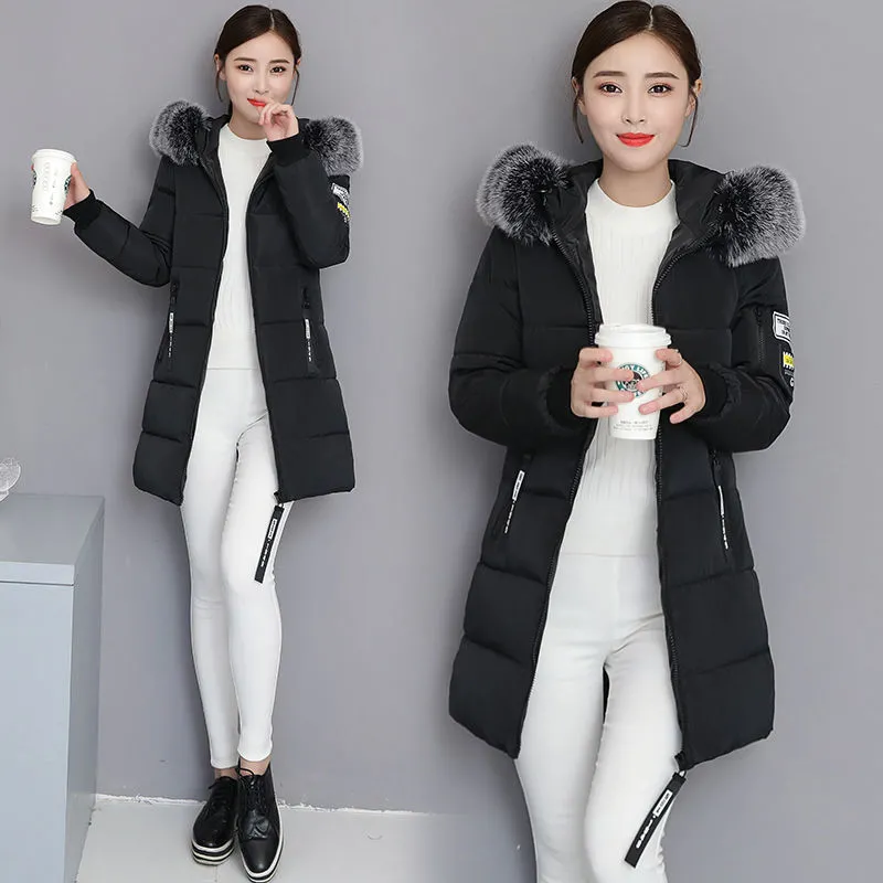 女性のファッション新秋冬コート韓国語バージョン服綿ジャケット毛皮の襟オーバーコート痩身女性トップスとブラウス