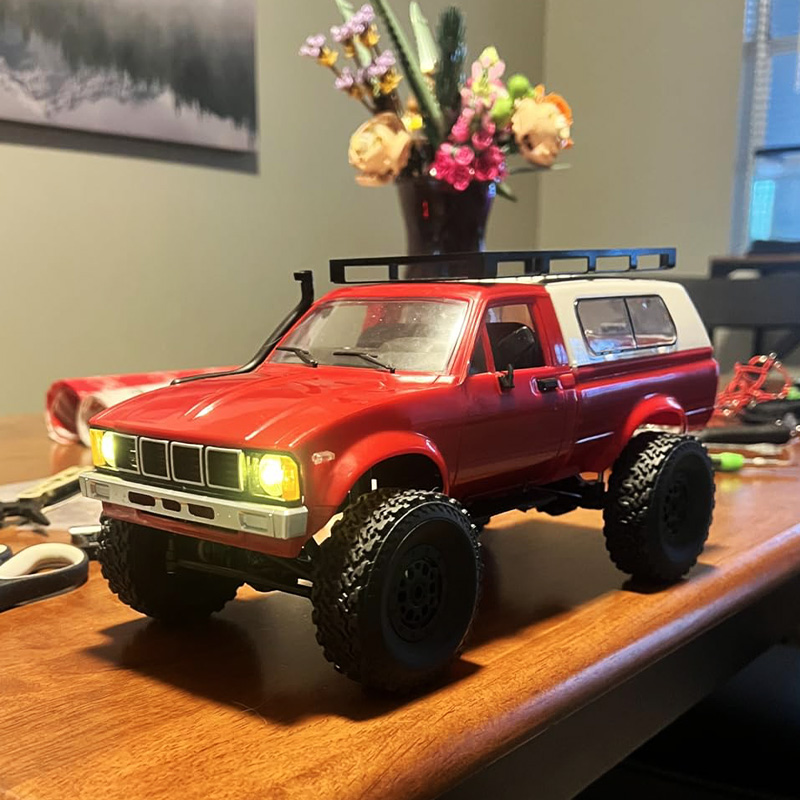 WPL C24-1 C24 RC クローラー車 1/16 スケール 4x4 RC ロッククローラー全地形オフロードピックアップトラックリモートコントロール LED おもちゃ大人用