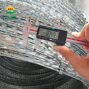 SucceBuy Barbed Wire, Single Spiral, 17.5 kg Coarse-Ground Black Pepper