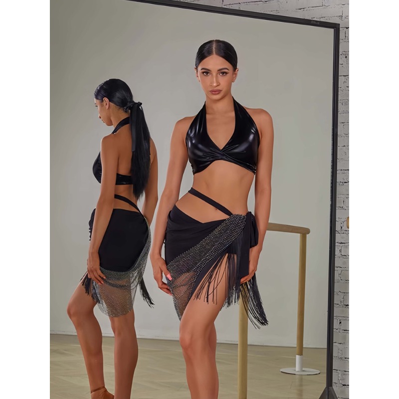 大人のラテンダンスドレスセット女性のための背中の開いたホルタートップスパンコールタッセルスカート黒赤練習衣装チャチャサンバダンスウェア