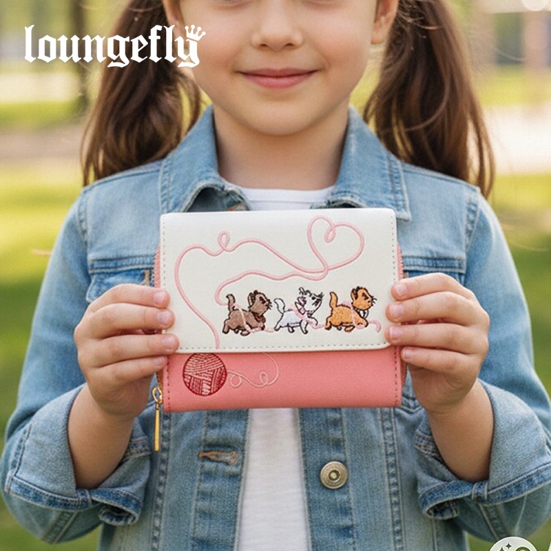 15 スタイル Loungefly マリー キャット /ウィニー /ベル / イーヨー / ウッディ/フローラル フラップ ジップ アラウンド ミニ財布