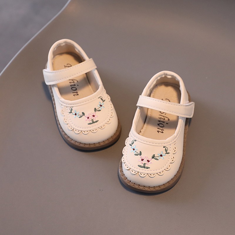 女の赤ちゃんフラットシューズノンスリップ刺繍入り子供ウォーキングシューズソフトソール 2025 新ファッションベビープリンセスカジュアルシューズサイズ 16-26