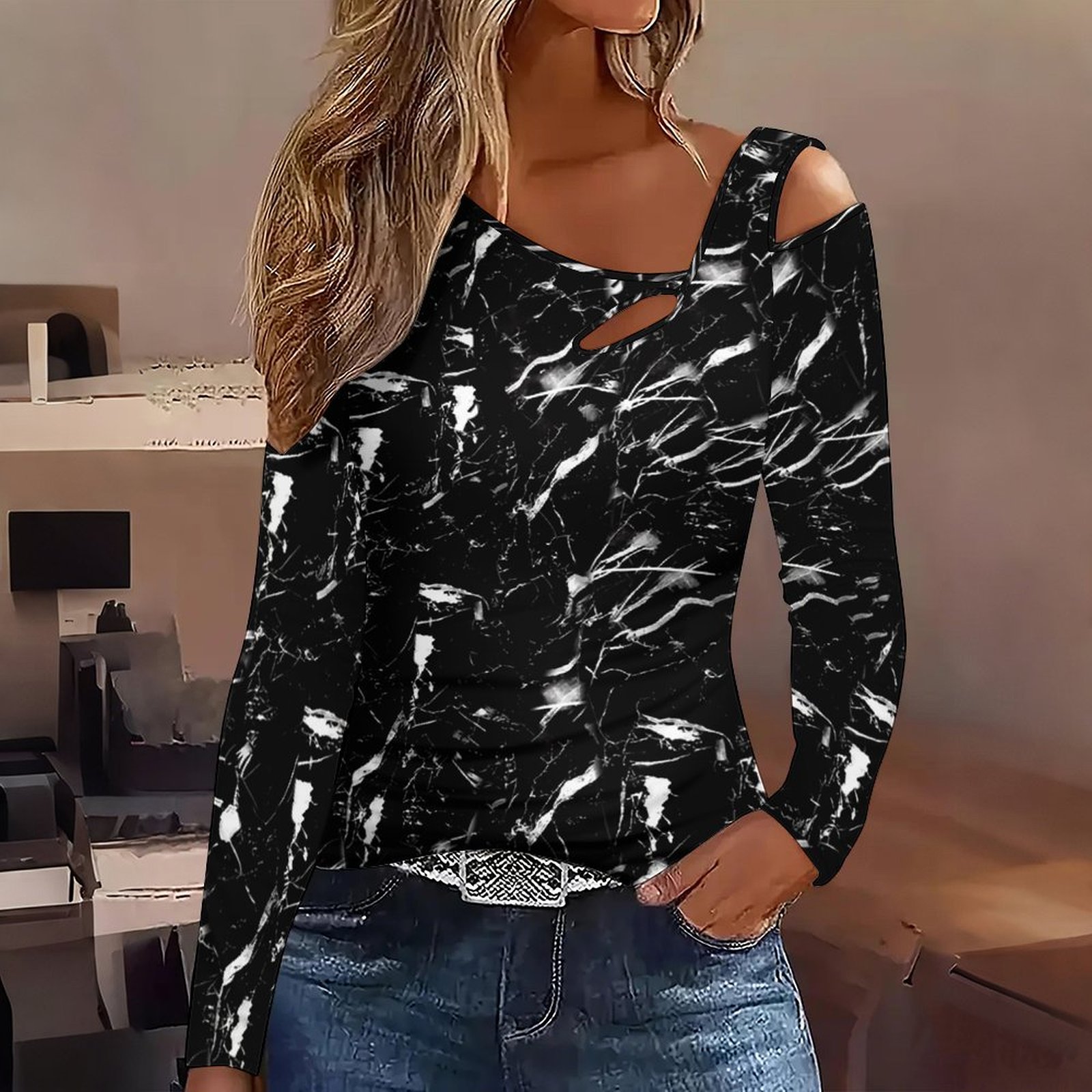 レトロプリントトップレディースストリートセクシーなオフショルダートップ秋冬斜め肩 Tシャツエレガントな服