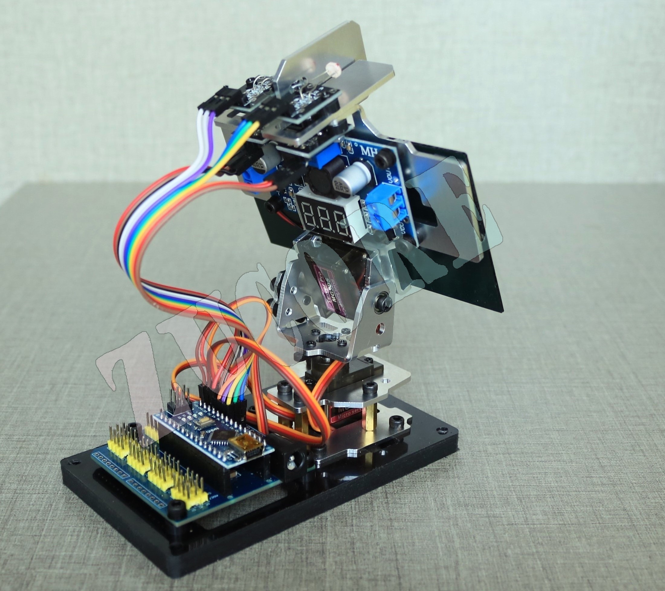 Arduino DIY スマートソーラートラッキングデバイス発電メーカープロジェクト小型生産トラッキングレーダー