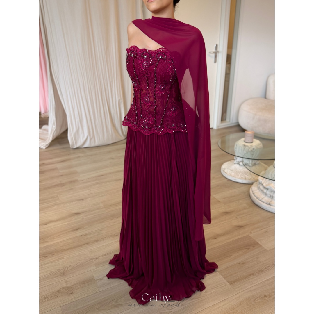 Cathy カスタマイズされたブルゴーニュワンショルダーノースリーブウエディングドレスレース刺繍vestidos de nocheクリスタルビーズイブニングドレス