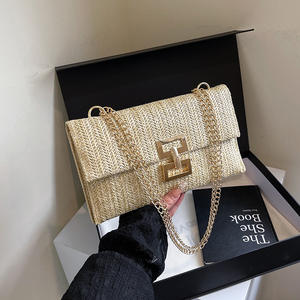 2025年新作、大人気レディースショルダーバッグ、編み込みアームピットバッグ、海辺ファッションチェーンバッグ