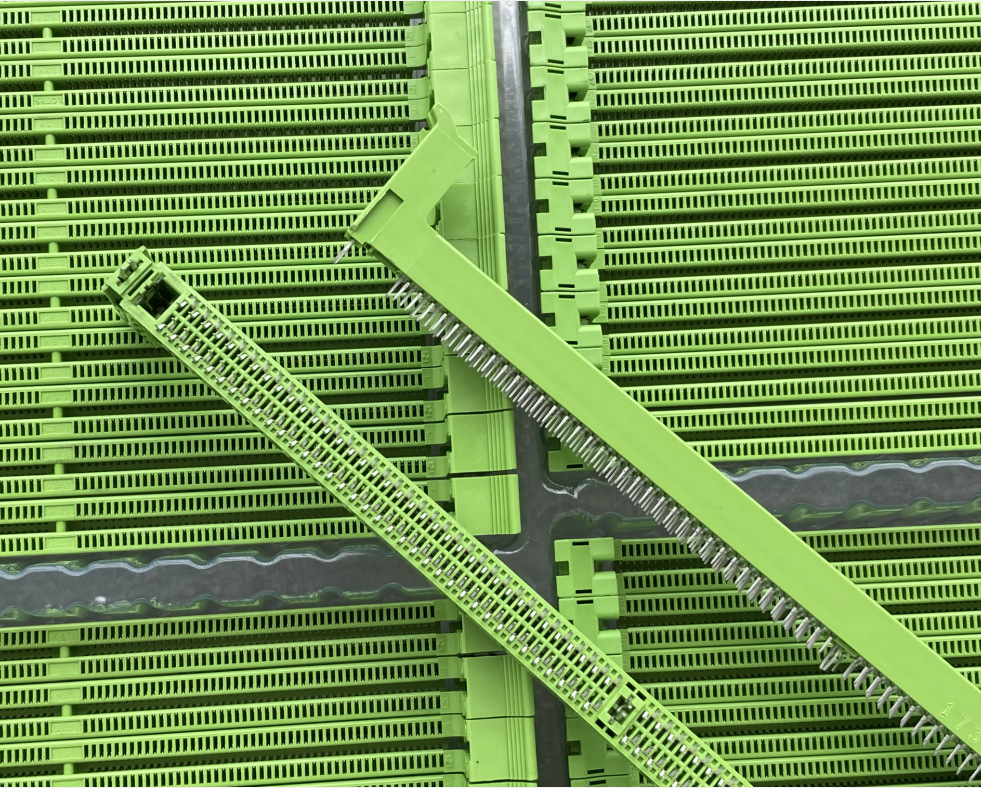 デスクトップ用 DDR3 第 3 世代、メモリスロット DDR3 1.5V 240P メモリスロット、ソケット、片耳バックル