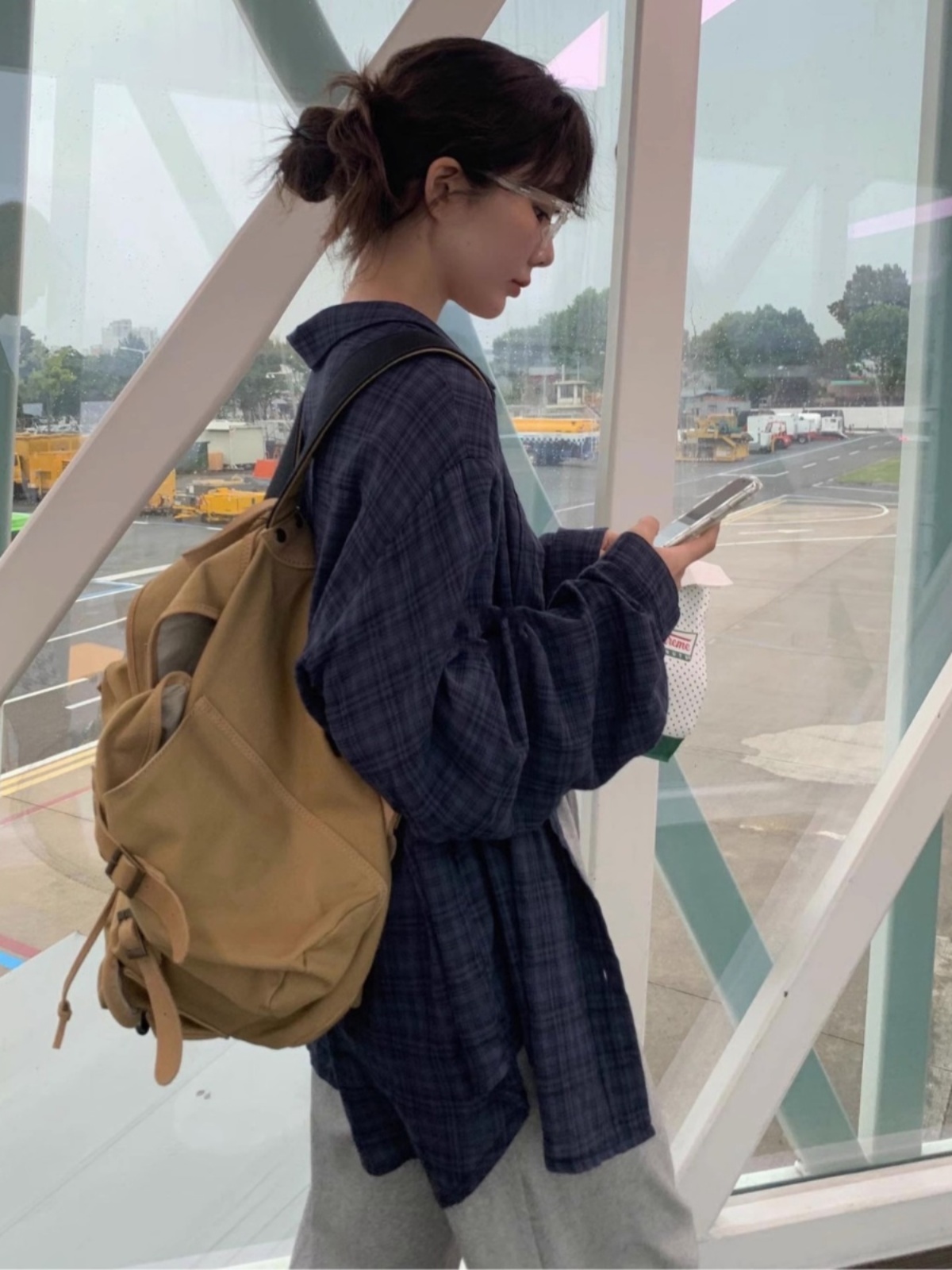 クラシック韓国 Sle ルーズフィットチェック柄 irt Jaet 女性の早春の新作 Sle スリミング日焼け止めブラウス