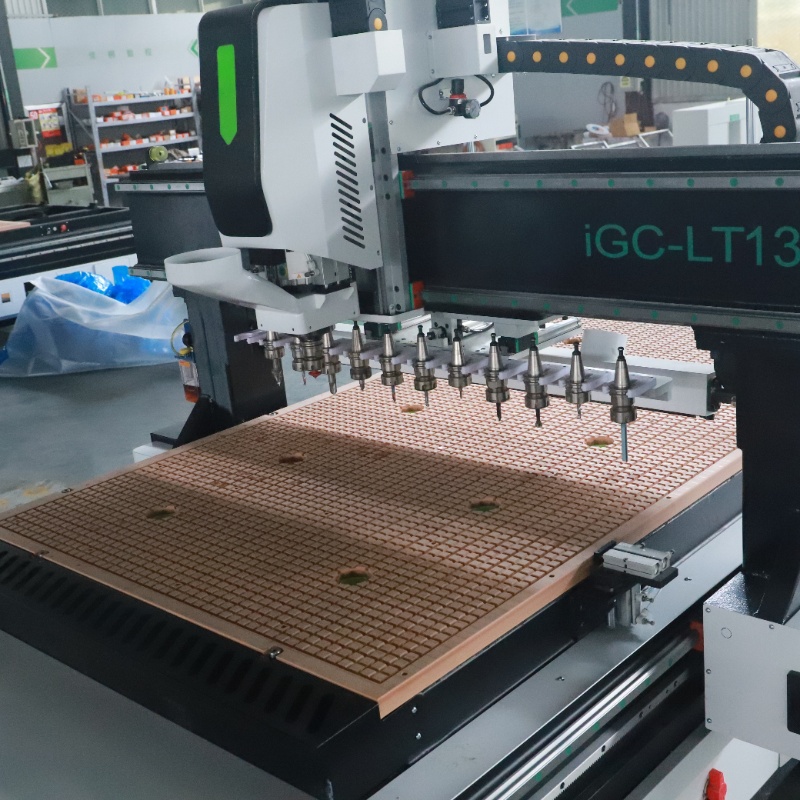 木材切断機 CNC ルーター 3 軸 ATC 木製キャビネット CNC ルーター CNC ルーター木工機械