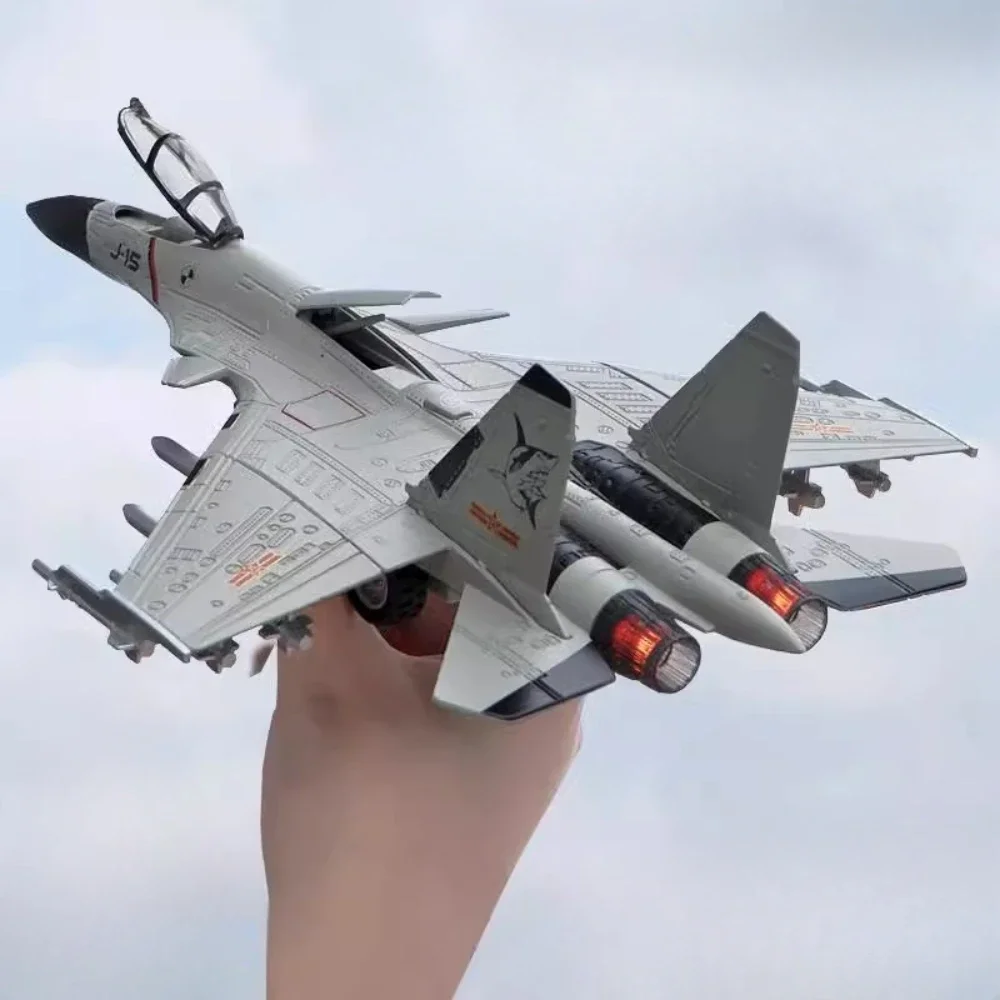 1:89 スケール J-15 戦闘機模型玩具合金軍用機モデルライトサウンドプルバック男の子の誕生日飛行機コレクションギフト