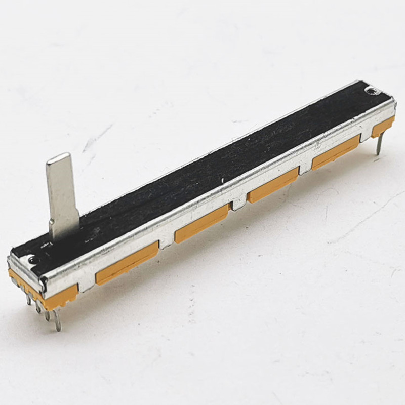 4 個ベリンガー 1202 1204 1622 トレジャーバッグ Soundcraft FOLIO-4 D103 ダブルポテンショメータ D10K ミキサーフェーダーステレオ 2 チャンネル