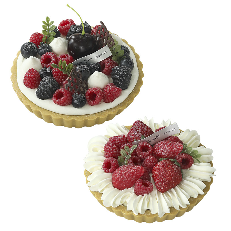 偽の誕生日ケーキシミュレーションストロベリークリームケーキモデル偽のデザート装飾品ベーカリーウィンドウディスプレイサンプル写真撮影の小道具