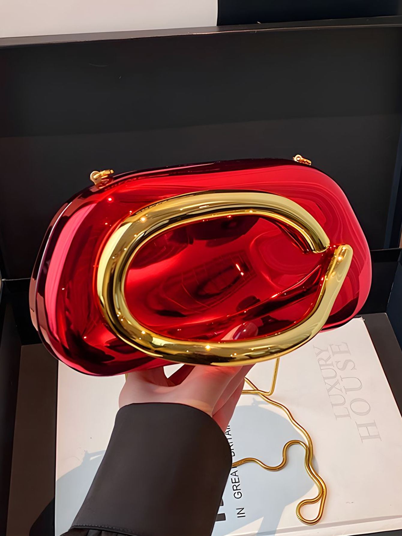 ファッションエレガントな金属閉鎖ボックス型クロスボディバッグ女性のイブニングバッグ結婚式ミニレディース財布パーティーかわいい財布クラッチバッグ