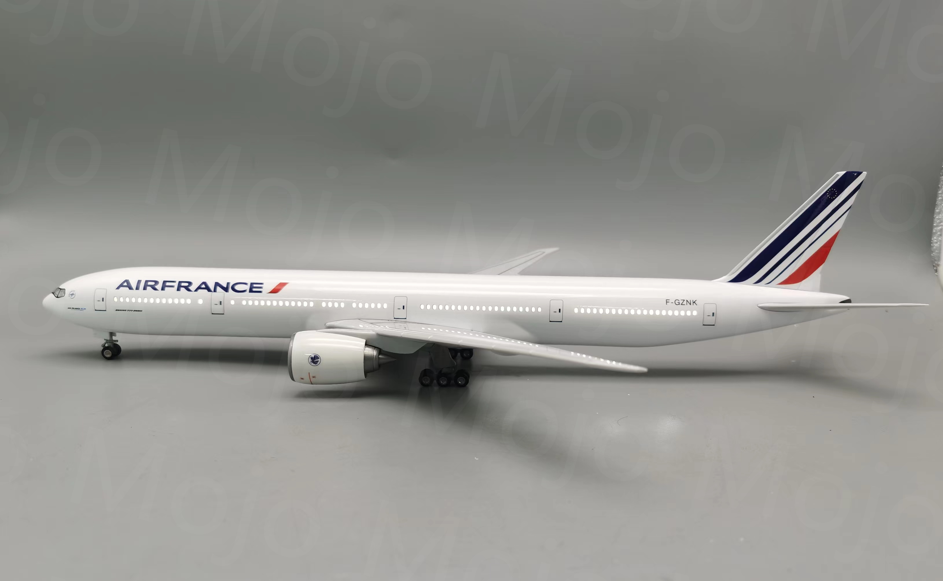 エールフランス 777 47 センチメートル 1:142 おもちゃモデル航空機 B777 エールフランスエアバス LED ライトダイカストマシン収集された航空