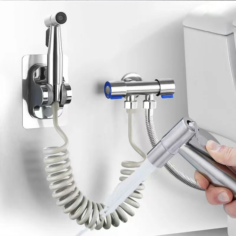 バスルームトイレマッチングビデスプレーセット、1 in 2 out ダブルコントロールダブルアウト蛇口、1.5M フレキシブルホース付き