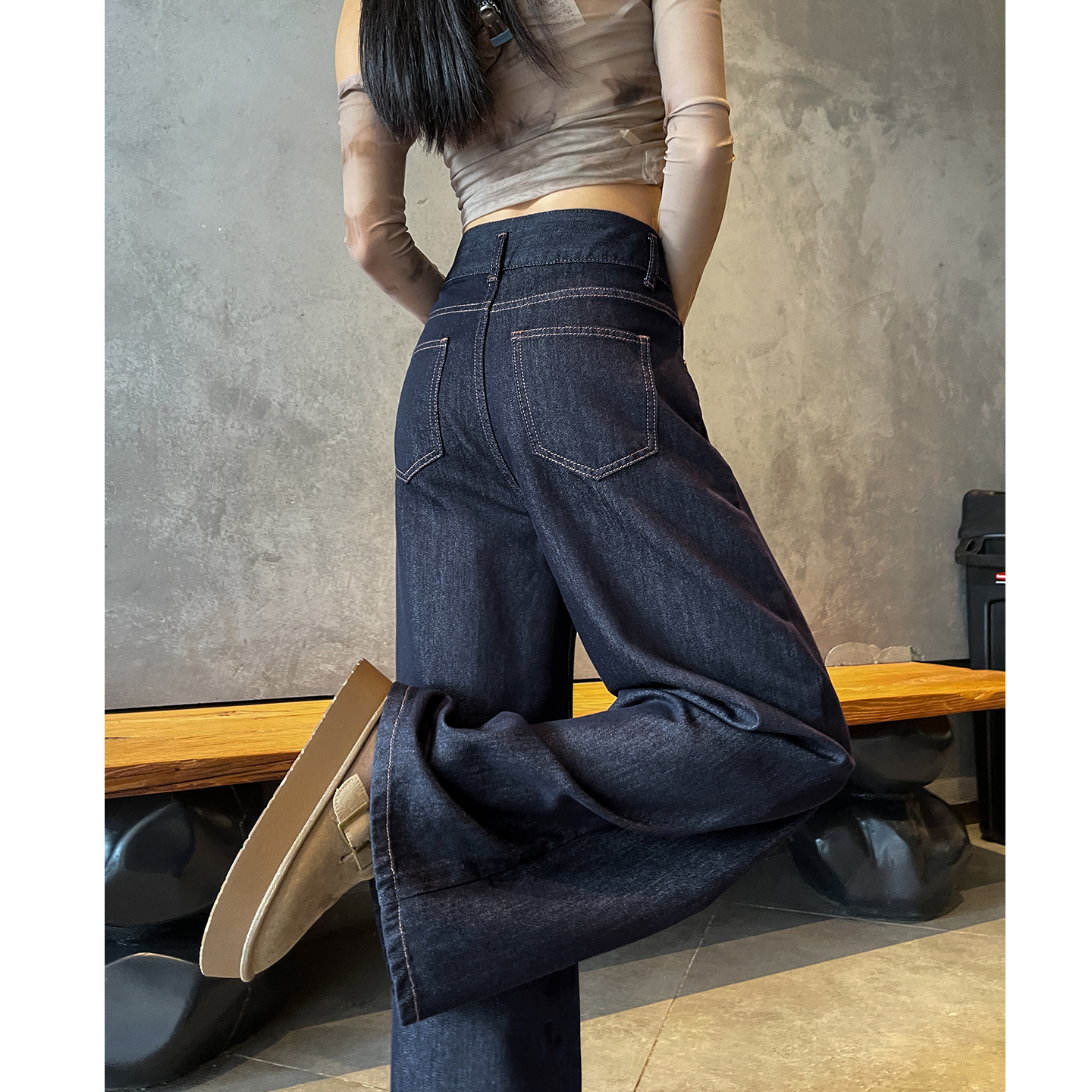 女性のハイウエストワイドレッグジーンズY2K韓国スタイル春夏ライトブルールーズ弾性デニムストレートレッグパンツ