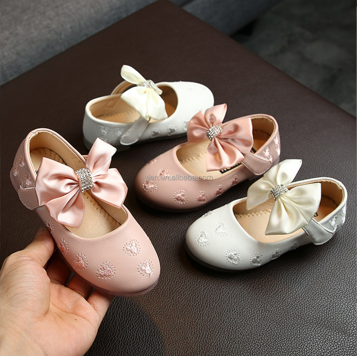 熱い販売子供靴女の子ブリンブリン革靴高品質革子供靴メーカー