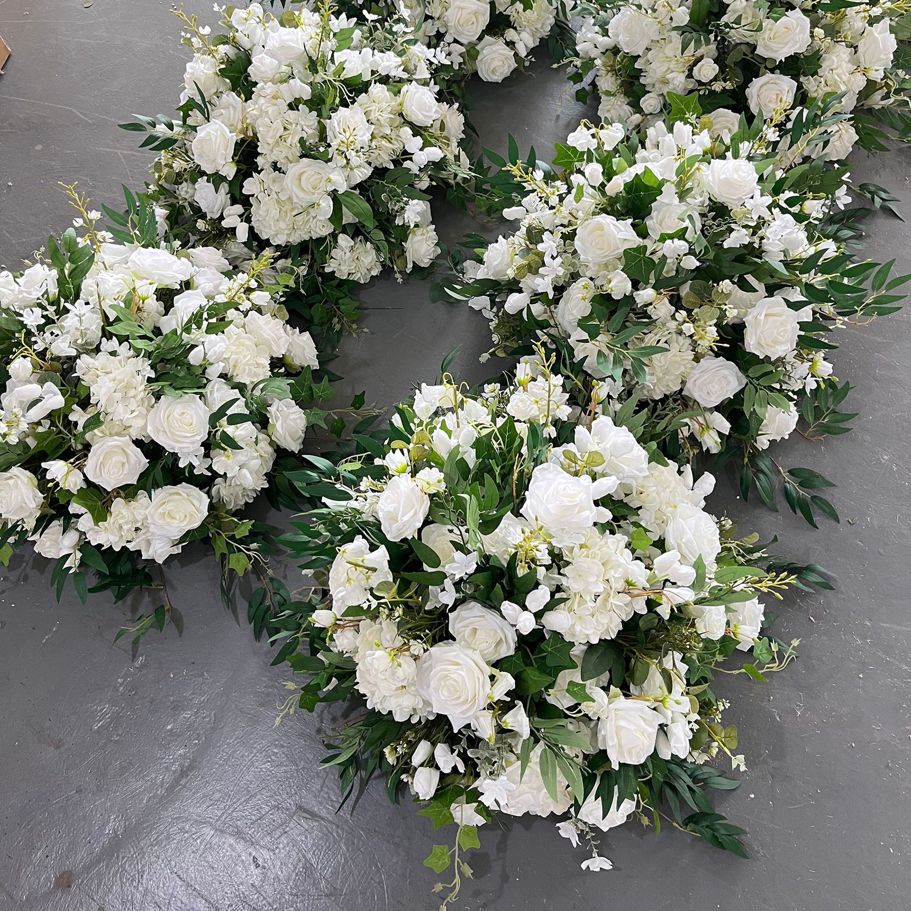 70 センチメートル人工ホワイトローズ結婚披露宴フラワーボールセンターピーステーブル装飾アクセサリーフラワーアレンジメントイベント小道具