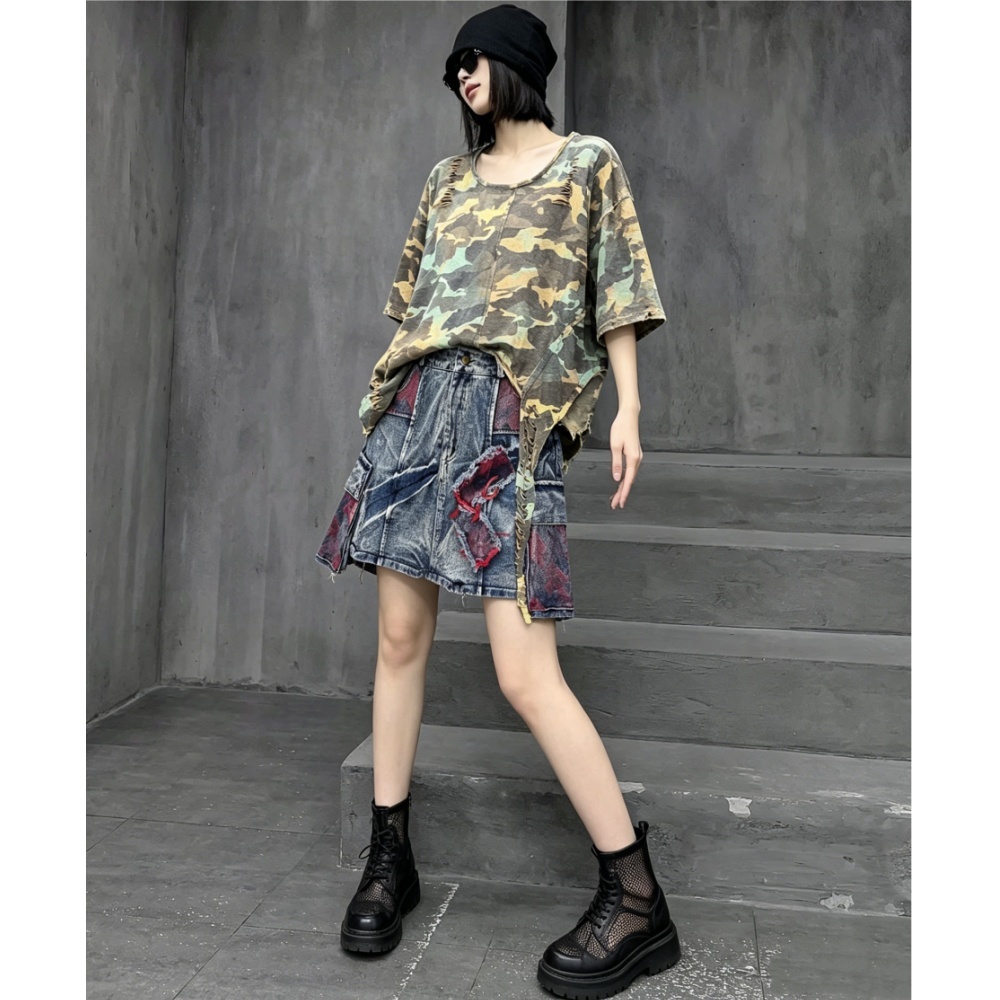 ユニークなトレンディなファッションスカートセット女性迷彩プリントリッピング Tシャツ非対称 A ラインショートスカート 2 点セット LX6040