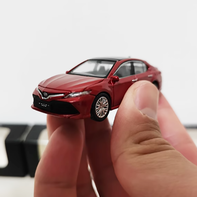 ダイキャスト 1:64 スケール第 8 世代カムリ合金車モデル完成品シミュレーションおもちゃ静的モデル装飾