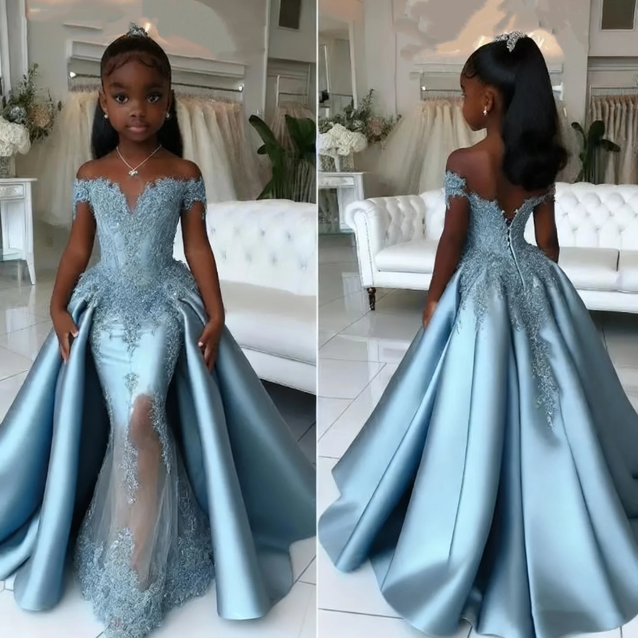 カスタマイズされたブルーフラワーガールのドレス結婚式のアップリケレース半袖床の長さの子供の誕生日初聖体ドレス