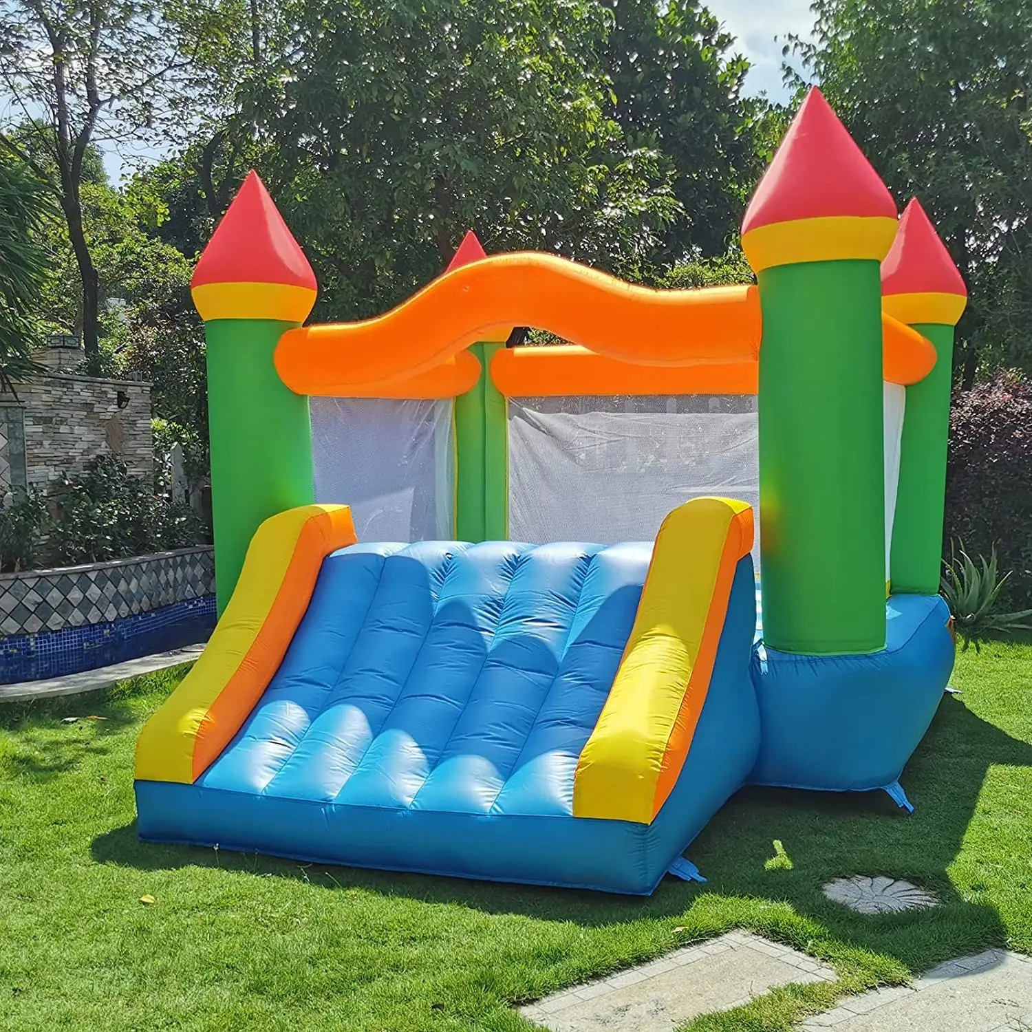 KF インフレータブルバウンスハウス スライド付き 子供用 オックスフォード 弾む城 ジャンプハウス 大人用 幼児用 キッズパーティー 結婚式のおもちゃ