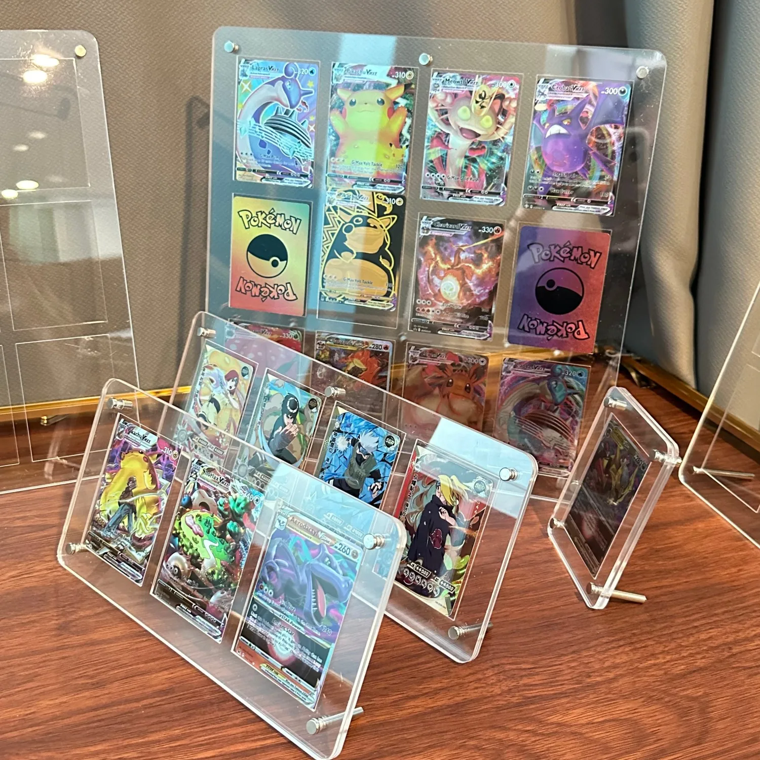 1-12 スロット透明アクリルディスプレイスタンドカード適切な防塵プロテクターフォトフレームポケモンナルトワンピース TCG カード