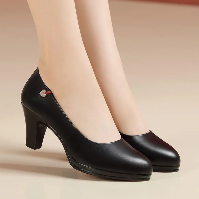 女性のクラシック黒 Pu レザー高品質ヒールの靴 Sapatos Femininas 女性のファッションベージュ快適なヨーロッパのスタイリッシュなパンプス A24
