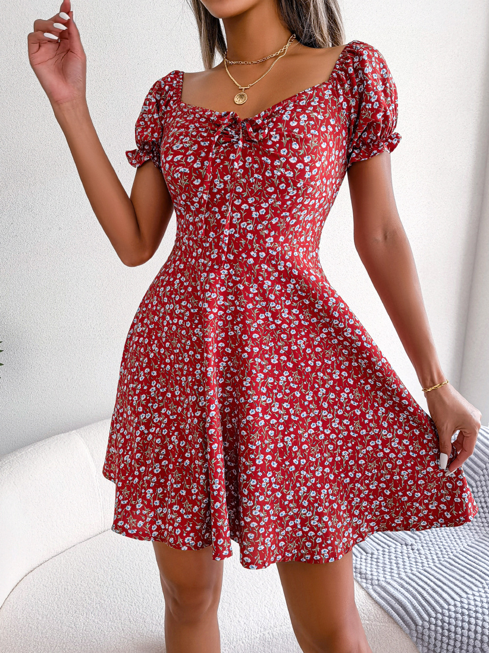 夏の花柄ショートドレス Bufftrly スリーブレトロ女性のドレスファッションカジュアルスクエアネックチュニックビーチドレスエレガントシック